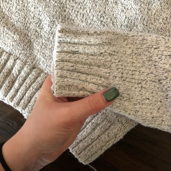 Knitted crew neck sweater - Picture 4 of 6